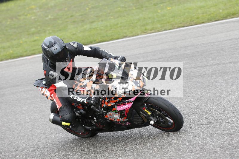 /Archiv-2025/53 16.09.2025 Track Day Domi Aegerter ADR/Gruppe gelb/82